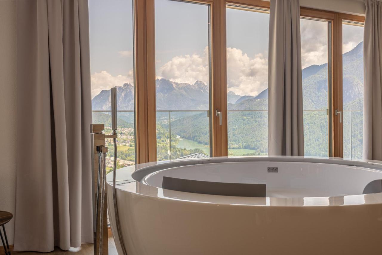 Giallo Dolomiti Wellness Pieve di Cadore Buitenkant foto